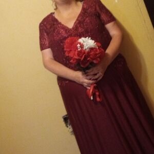 A.burgundy wedding/prom dress